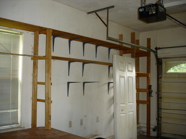 GarageLeft